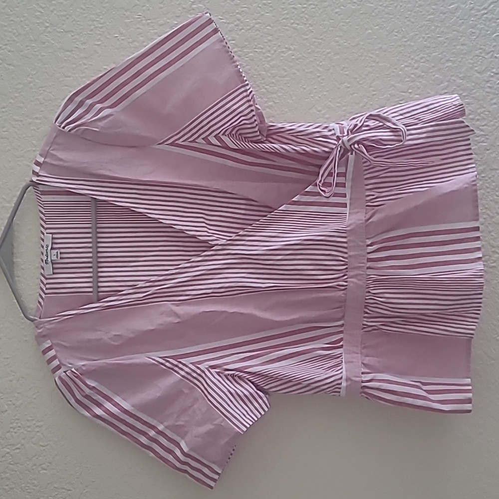 Ruffle-Hem Wrap Top in Stripe Print (L) - Picture 2 of 6